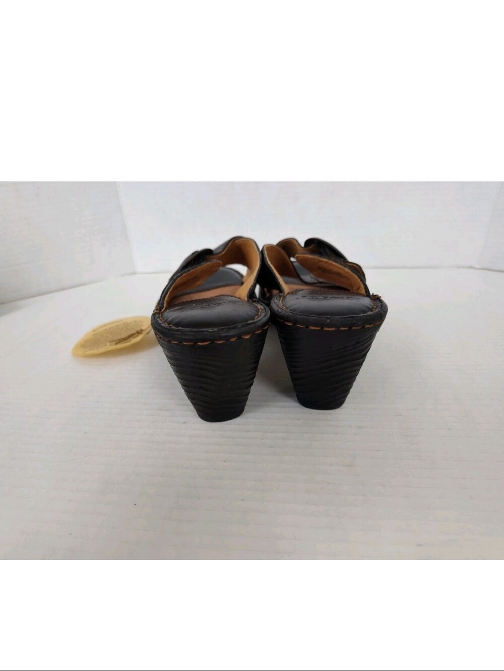Born Women's Black Leather Sandals Size 10 Criss Cross Straps Buckle Slide - Picture 4 of 8